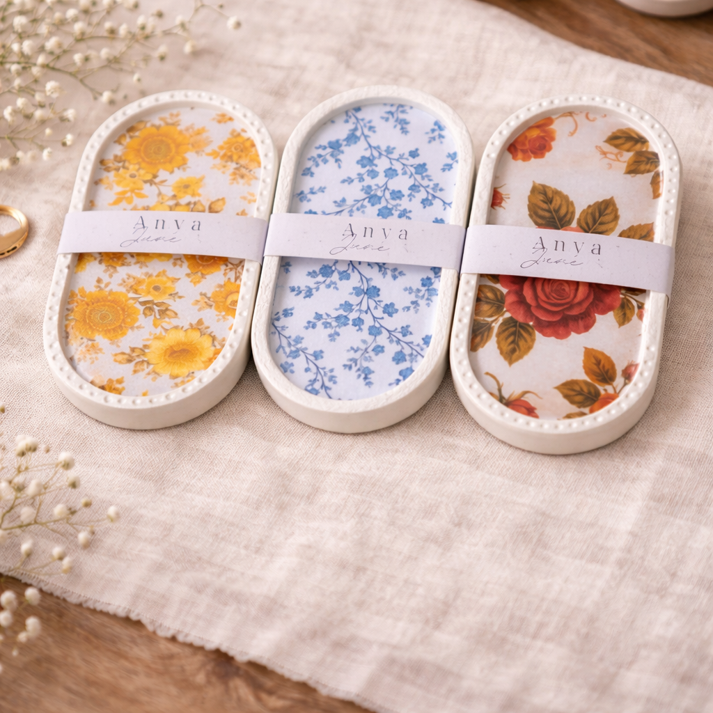 Elegant ceramic trinket dishes on linen