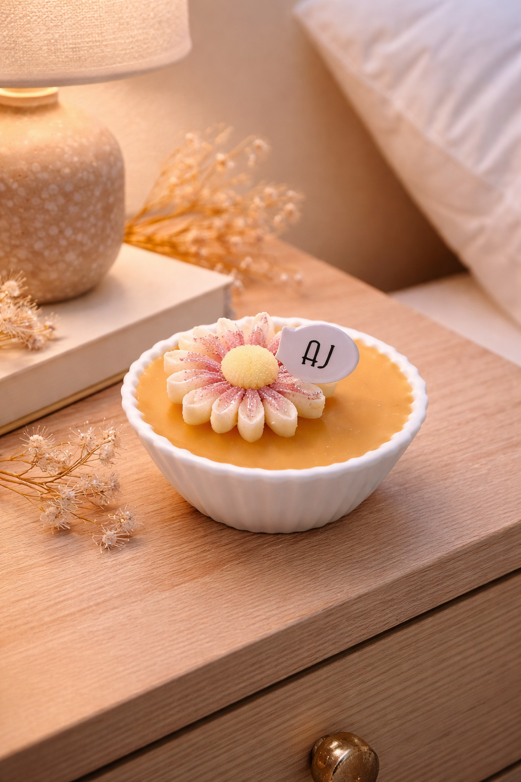 Pure Beeswax Daisy Candle Bowl | Choc Fudge & Honey Scent